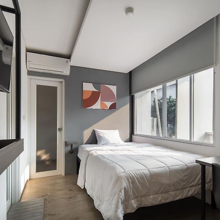 Cove Art Living Aparthotel Джакарта Екстериор снимка